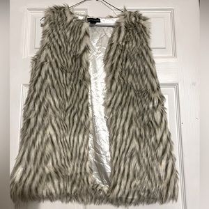 Women’s Faux Fur Vest